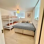 5 Minute Walk To Lego House - 50m2 With Garden / A Unit Casa vacanze