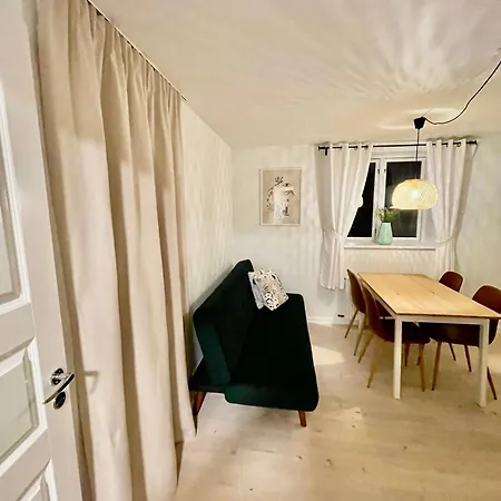 5 Minute Walk To Lego House - 50m2 With Garden / A Unit * 빌룬드