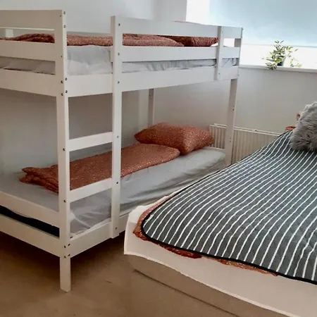 Feriehus 5 Minute Walk To Lego House - 50m2 With Garden / A Unit *