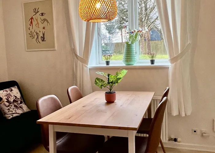 5 Minute Walk To Lego House - 50m2 With Garden / A Unit Dom wakacyjny Billund